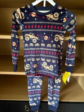 ✨$14✨NWT•Carter's DreamPlush 2-pc Monster Truck Pajama Top & Bottoms Set | 4